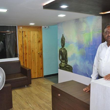 Hotel Maurya Aurangabad  Exteriör bild