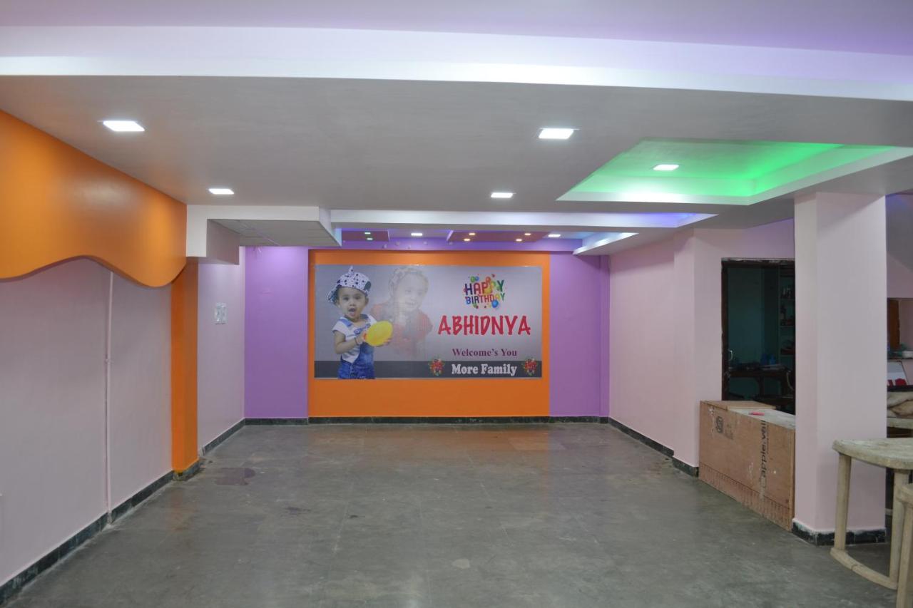 Hotel Maurya Aurangabad  Exteriör bild